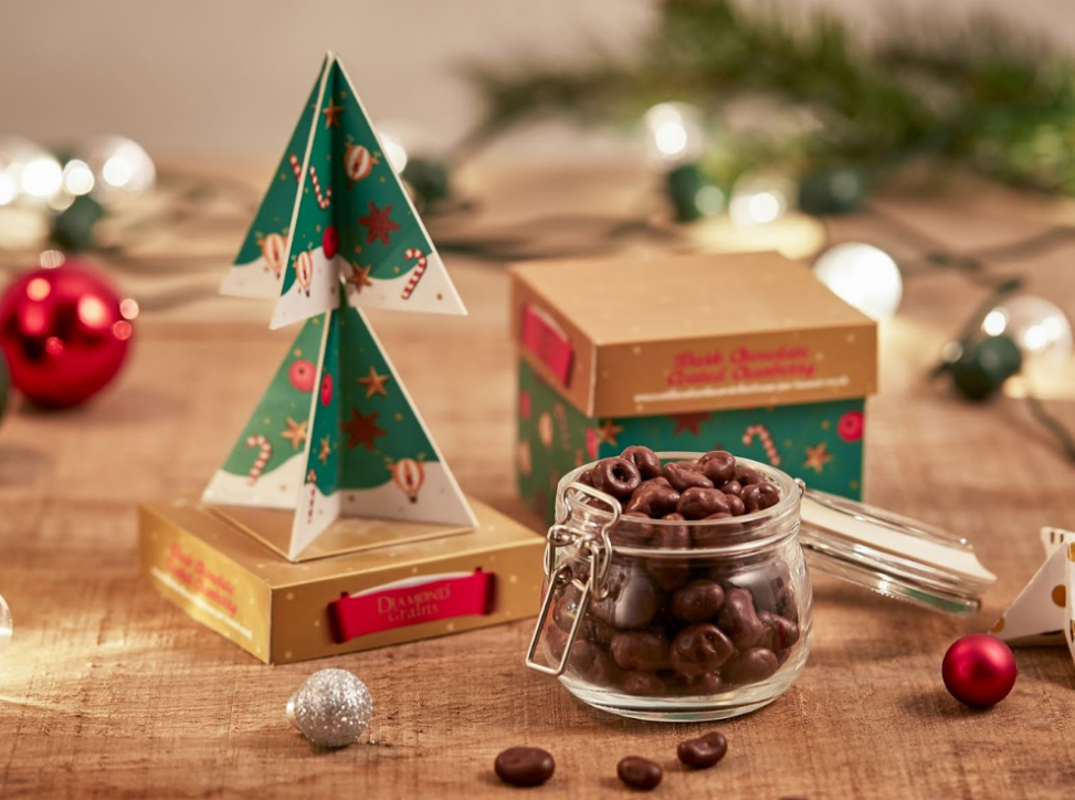 巧克力盒化身圣誕樹！包裝結構創意為顧客帶來的驚喜體驗