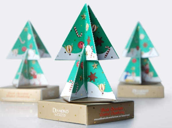 巧克力盒化身圣誕樹！包裝結構創意為顧客帶來的驚喜體驗